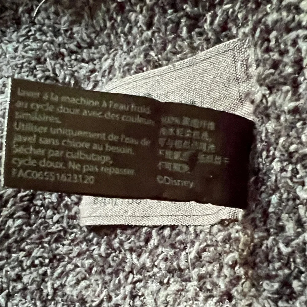 Barefoot Dreams X Disney black and grey Mickey Scarf - Picture 3 of 3